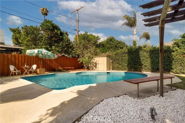 13411 Erwin Street, Van Nuys Ca 91401 | Detached 29