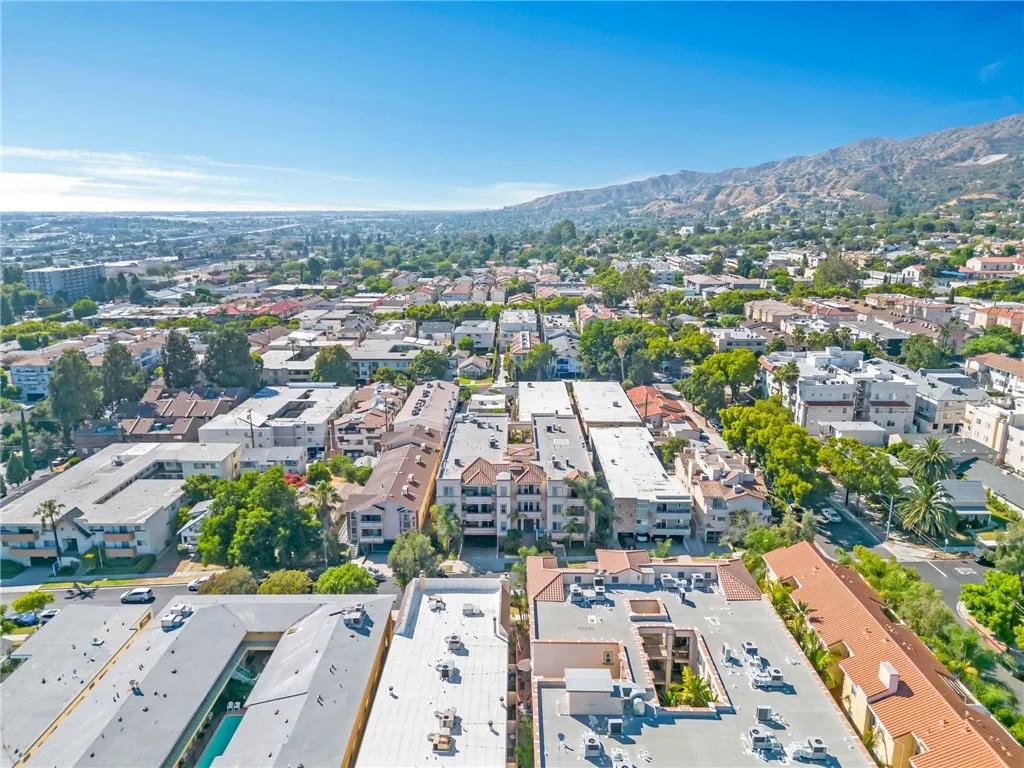 549 E Palm Avenue # 303, Burbank Ca 91501 | All Other Attached 33