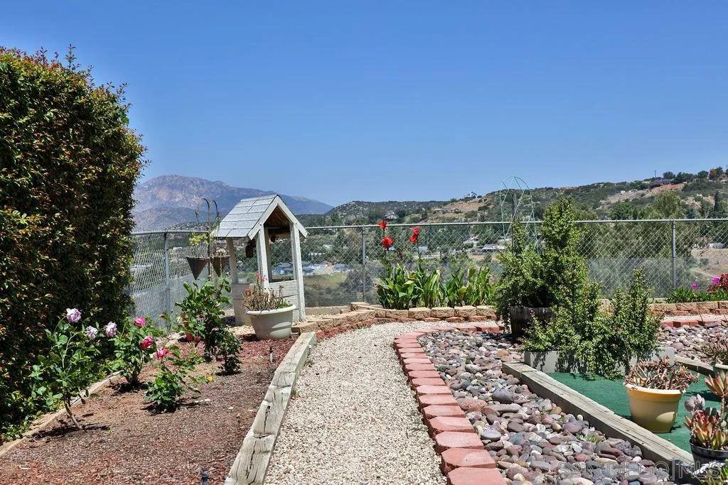 914 S S Grade Rd, Alpine Ca 91901 | Detached 34