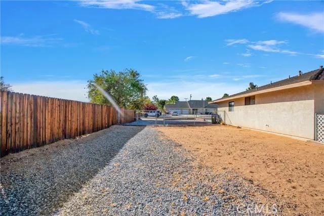 20782 Eyota Road, Apple Valley Ca 92308 | Detached 50