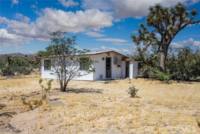 7626 Joshua View Drive, Yucca Valley Ca 92284 | Detached 43