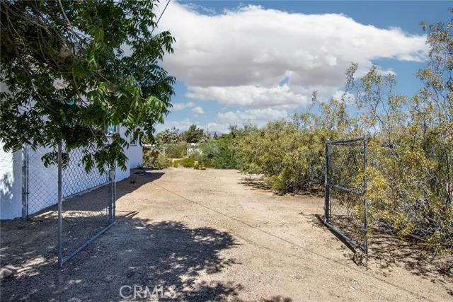 7626 Joshua View Drive, Yucca Valley Ca 92284 | Detached 45