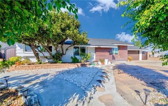 2571 W Lambert Road, La Habra Ca 90631 | Detached 36