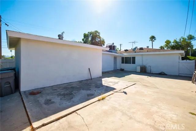 3702 Mayland Avenue, Baldwin Park Ca 91706 | Detached 44