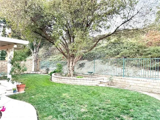 23049 Lowridge Place, Santa Clarita Ca 91390 | Detached 28