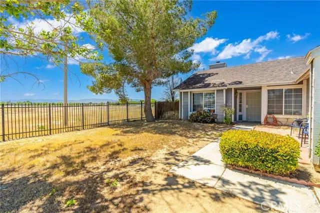 45911 Primrose Drive, Lancaster Ca 93534 | Detached 3