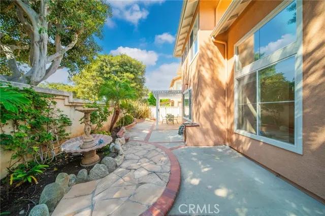 70 Calavera, Irvine Ca 92606 | Detached 35