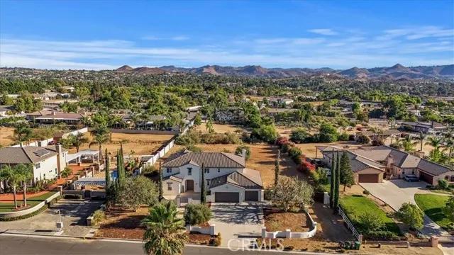 16795 Eagle Peak Road, Riverside Ca 92504 | Detached 65