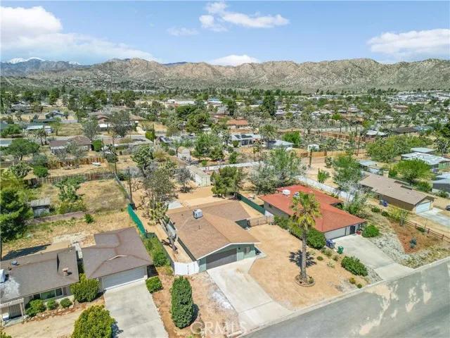 7658 Deer Trail, Yucca Valley Ca 92284 | Detached 6