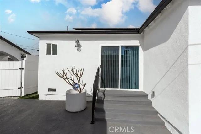 7639 Radford Avenue, North Hollywood Ca 91605 | Detached 22