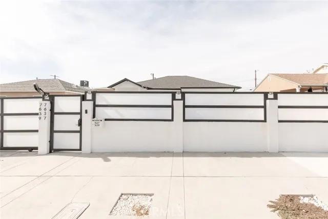 7639 Radford Avenue, North Hollywood Ca 91605 | Detached 1