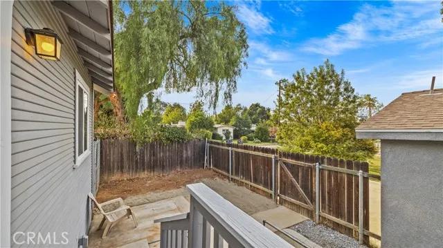 960 Chesnut Avenue, Redlands Ca 92373 | Multi Family 35