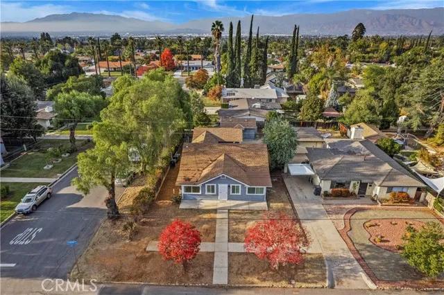 960 Chesnut Avenue, Redlands Ca 92373 | Multi Family 36