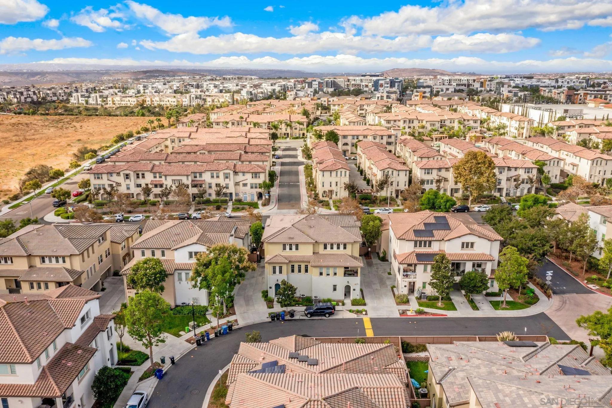 1761 Cripple Creek Dr # 1, Chula Vista Ca 91915 | Townhouse 32