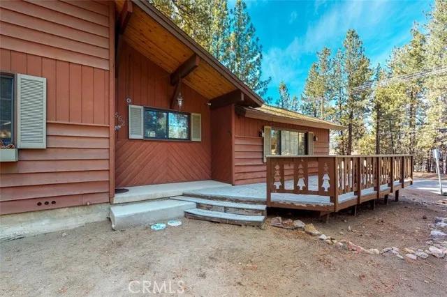 562 Ponderosa Drive, Big Bear Lake Ca 92315 | Detached 1