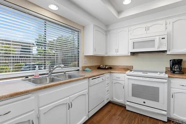 746 S Sierra Avenue, Solana Beach Ca 92075 | Townhouse 10