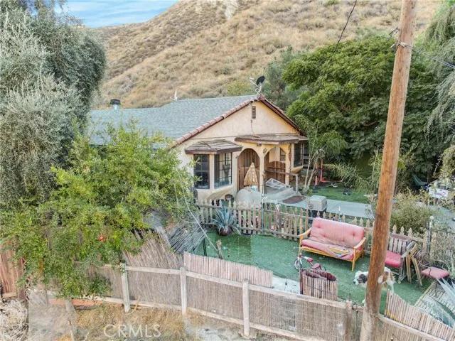 28869 Paradise Road, Castaic Ca 91384 | Detached 4