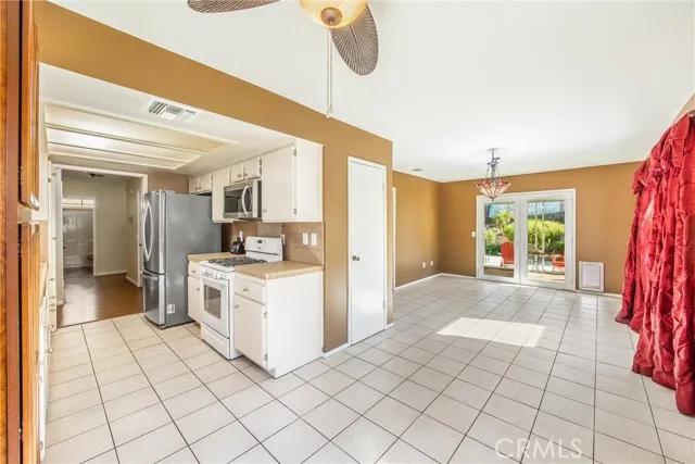 640 Jeremy Court, Redlands Ca 92374 | Detached 21