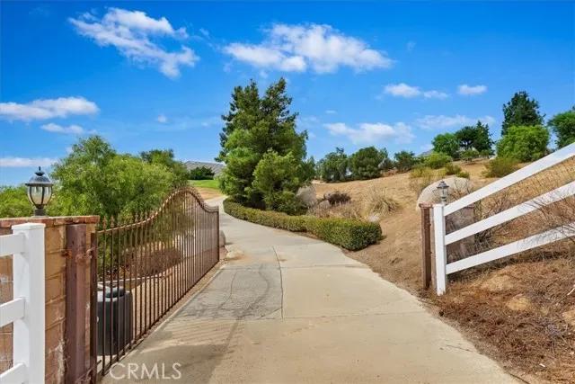 39423 Kapalua Way, Temecula Ca 92592 | Detached 12