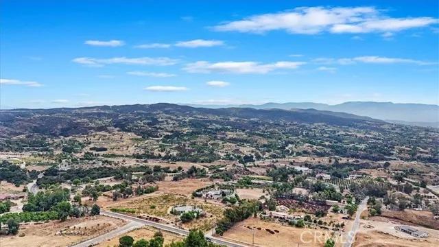 39423 Kapalua Way, Temecula Ca 92592 | Detached 11