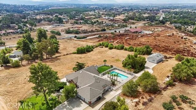 39423 Kapalua Way, Temecula Ca 92592 | Detached 5