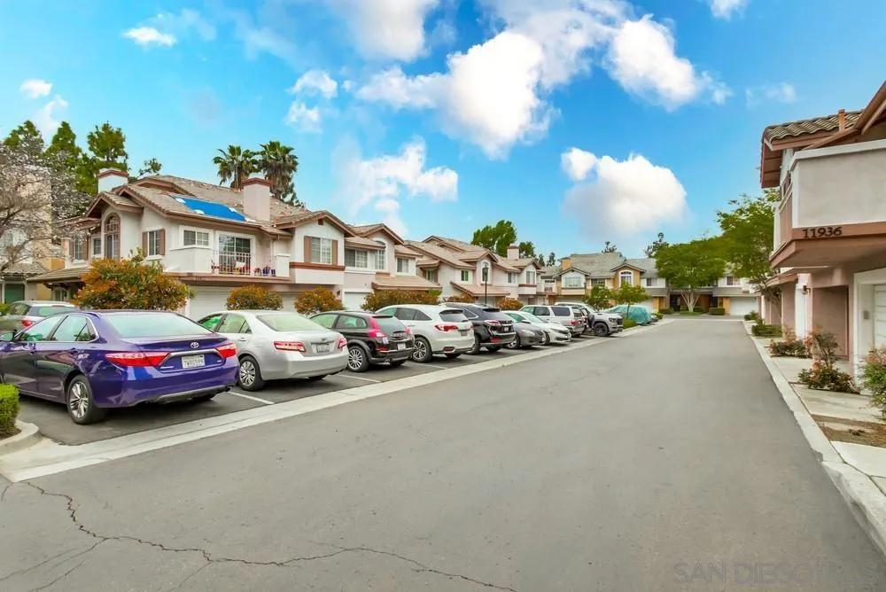 11936 Tivoli Park Row # 2, Rancho Bernardo Ca 92128 | Townhouse 46