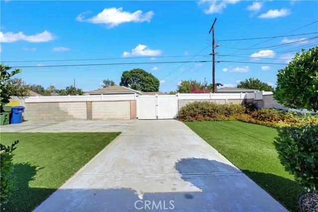 9822 Stanwin Avenue, Pacoima Ca 91331 | Detached 27