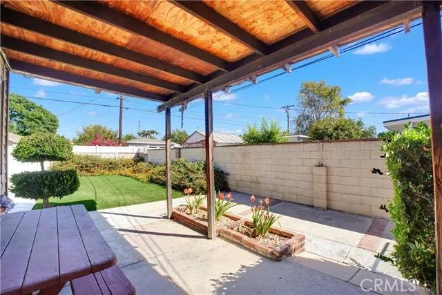 9822 Stanwin Avenue, Pacoima Ca 91331 | Detached 24