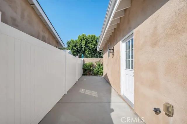 6735 Morella Avenue, North Hollywood Ca 91606 | Detached 15