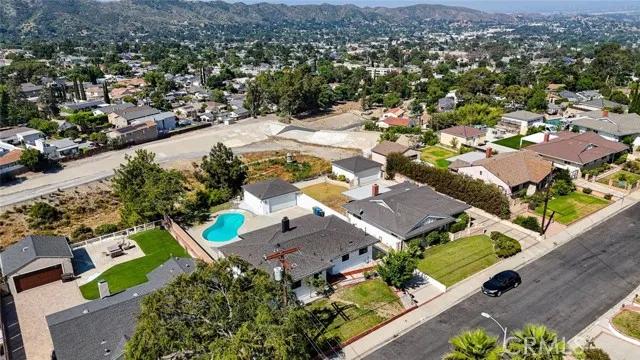 7218 Chetwood Drive, Tujunga Ca 91042 | Detached 48