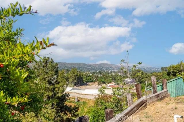 7218 Chetwood Drive, Tujunga Ca 91042 | Detached 44