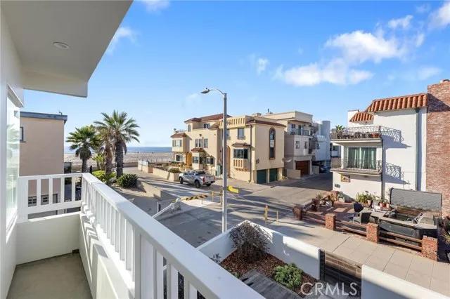 18 5th Street, Hermosa Beach Ca 90254 | Detached 36