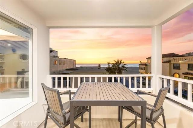 18 5th Street, Hermosa Beach Ca 90254 | Detached 49