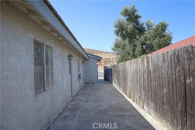 4601 Challen Avenue, Riverside Ca 92503 | Detached 5