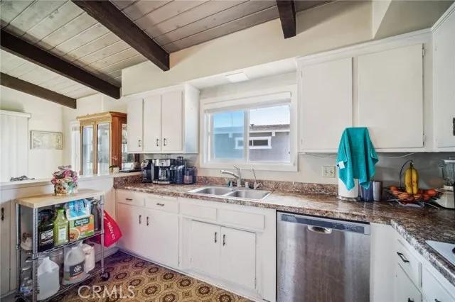 1227 New Bedford Court, Ventura Ca 93001 | Detached 22