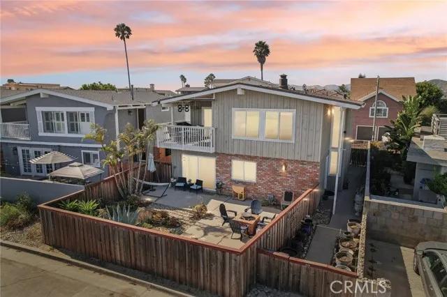 1227 New Bedford Court, Ventura Ca 93001 | Detached 44