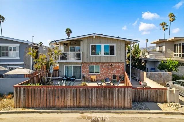 1227 New Bedford Court, Ventura Ca 93001 | Detached 0