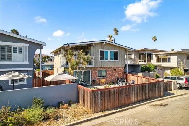 1227 New Bedford Court, Ventura Ca 93001 | Detached 1