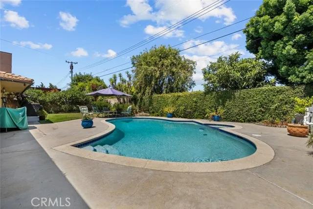 6633 S Sherbourne Drive, Los Angeles Ca 90056 | Detached 2