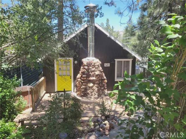 121 E Aeroplane Boulevard, Big Bear City Ca 92314 | Detached 16