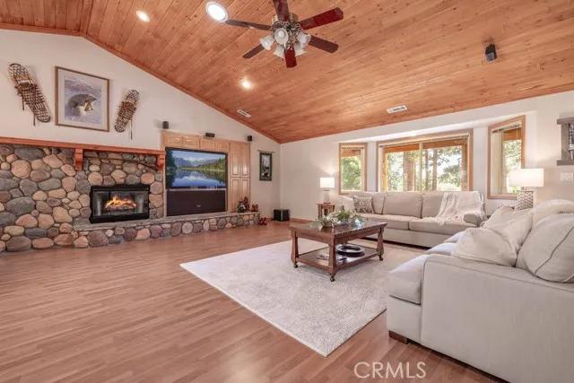 1021 Heritage Trail, Big Bear City Ca 92314 | Detached 7