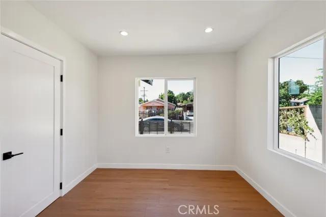 336 Gifford Avenue, Los Angeles Ca 90063 | Detached 21