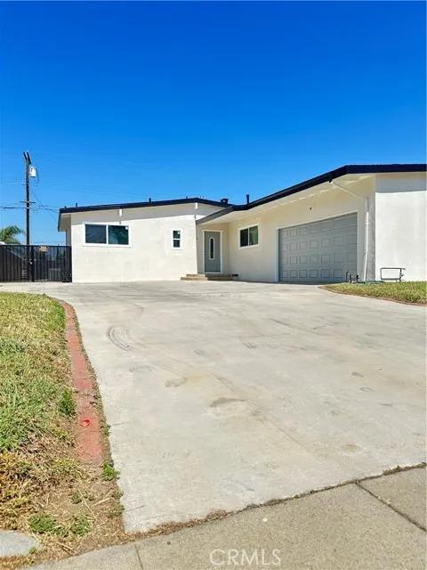 9809 Odessa Avenue, North Hills Ca 91343 | Detached 2