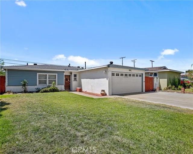 850 East Hawthorne Street, Ontario Ca 91764 | Detached 1