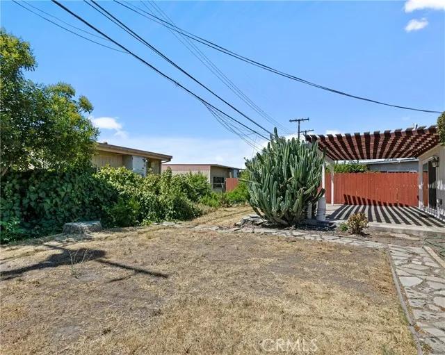 850 East Hawthorne Street, Ontario Ca 91764 | Detached 27