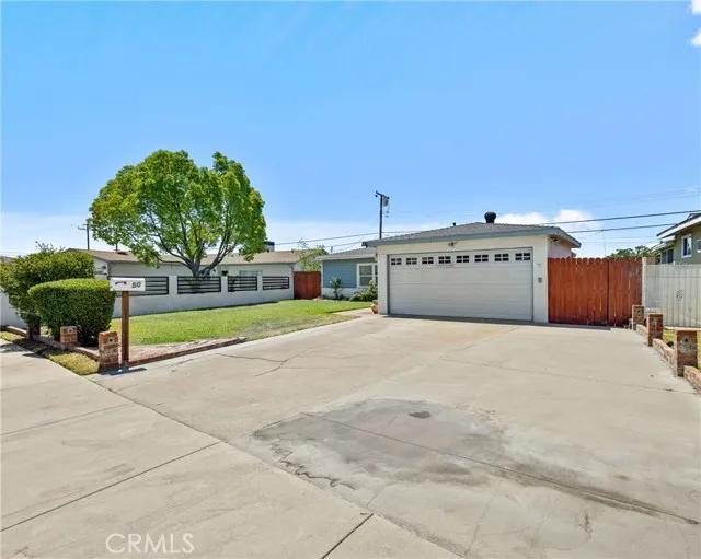 850 East Hawthorne Street, Ontario Ca 91764 | Detached 2