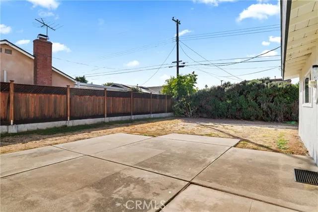 1936 Lark Ellen Drive, Fullerton Ca 92835 | Detached 25