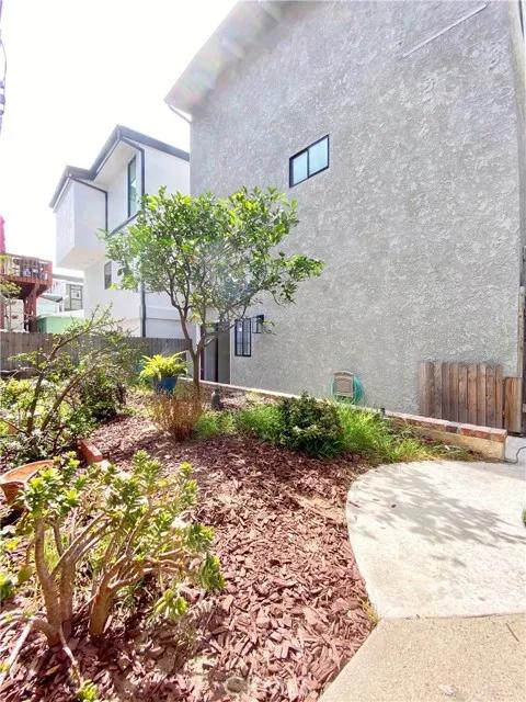 434 Manhattan Avenue, Hermosa Beach Ca 90254 | Detached 37