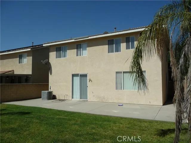 7129 Las Palmas Drive, Fontana Ca 92336 | Detached 19