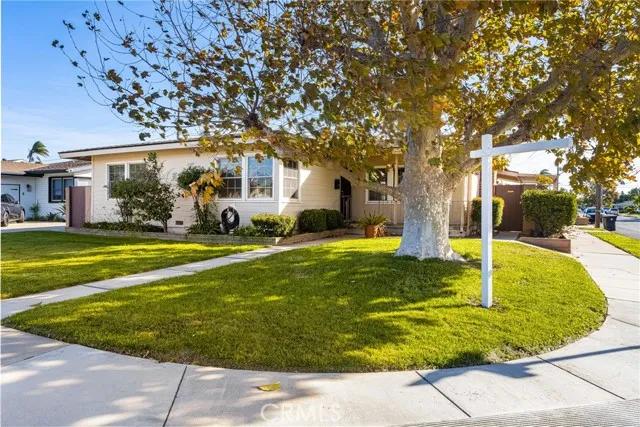 2102 E Napa Place, Anaheim Ca 92806 | Detached 2